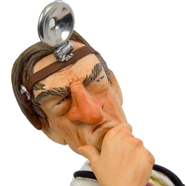 The Doctor <br>  (L 17 x H 45) cm