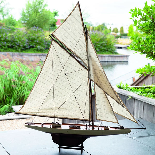 1930s Classic Yacht <br> (L 54.6 x H 59.7) cm