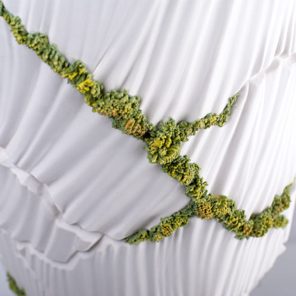 Anemos Meltemi Vase <br> White with Green Moss <br> (L 17 x W 17 x H 35) cm