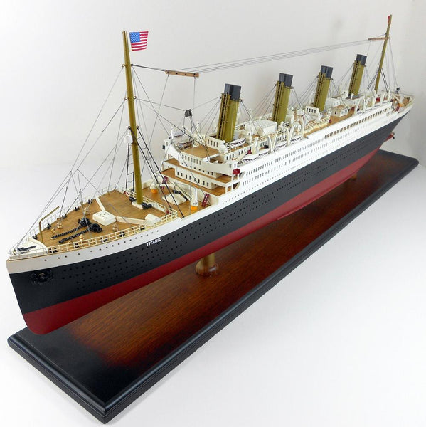 Titanic <br> (L 91.5 x H 36.2) cm