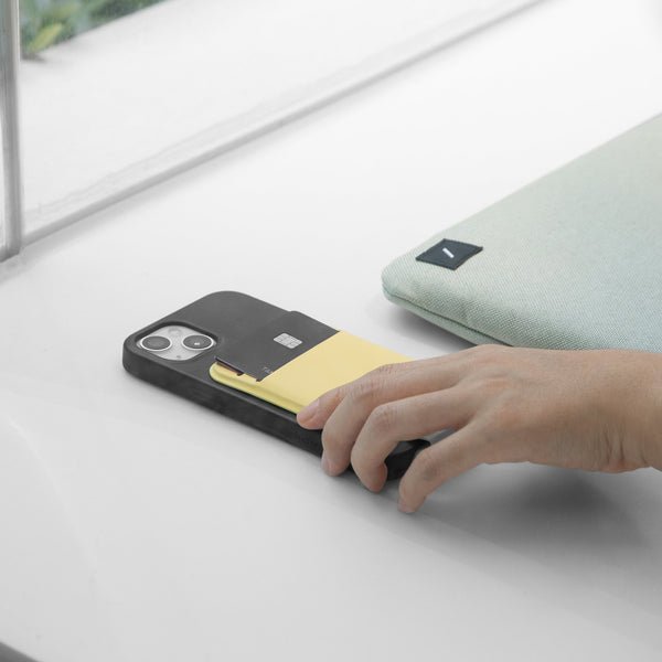 Clic Magnetic Card Holder
 <br> Lemon