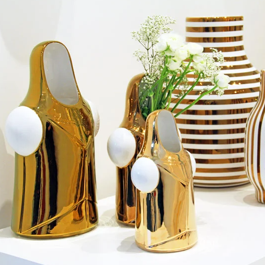 Fantasmino Vase <br> White & Gold <br> (H 31) cm