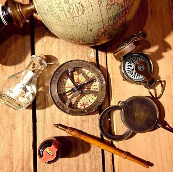 WWII Compass <br> (Ø 5.5 x H 2) cm