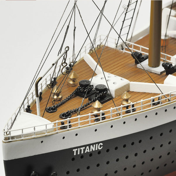 Titanic <br> (L 91.5 x H 36.2) cm